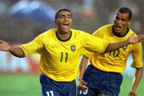 金彭贝谈登贝莱荣膺金球奖：看到他在台上落泪，我真的很感动