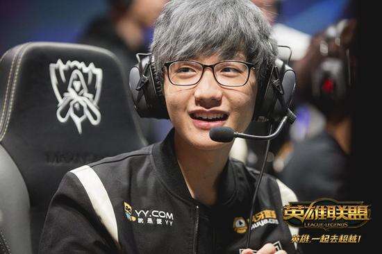 数亿英镑引 数亿英镑引